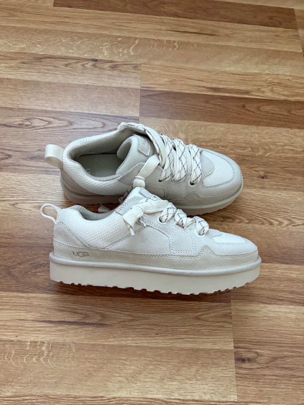 NWOT UGG Lo Lowmel women's sneaker S/N 1168890